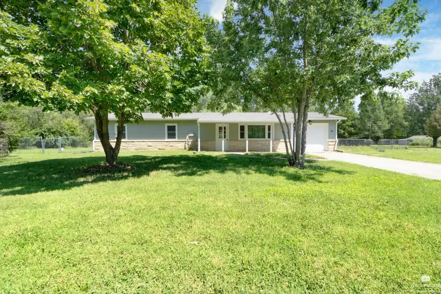 8945 Glendale Circle, Manhattan, KS 66502 - #2