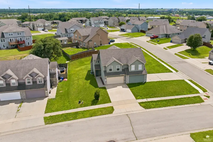 2020 Quail Run, Junction City, KS 66441 - #2