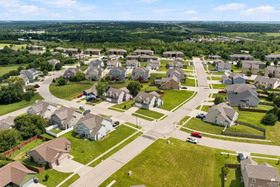 2020 Quail Run, Junction City, KS 66441 - #3