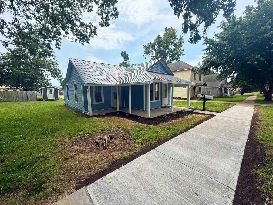 408 Poplar Street, Wamego, KS 66547 - #2