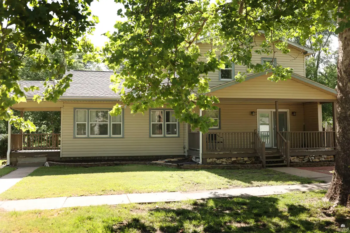 300 W 5th St, Solomon, KS 67480 - #1