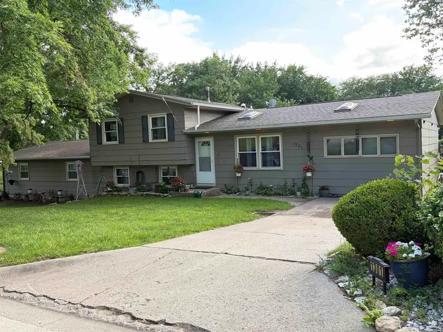 1301 10th Street, Clay Center, KS 67432 - #3
