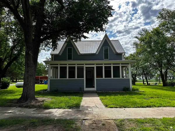 1001 Highland Street, Green, KS 67447