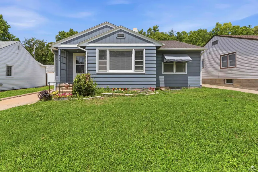 724 Ratone Street, Manhattan, KS 66502 - #2