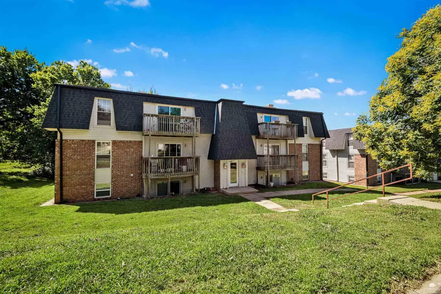 713 Dondee Dr., Manhattan, KS 66502 - #2