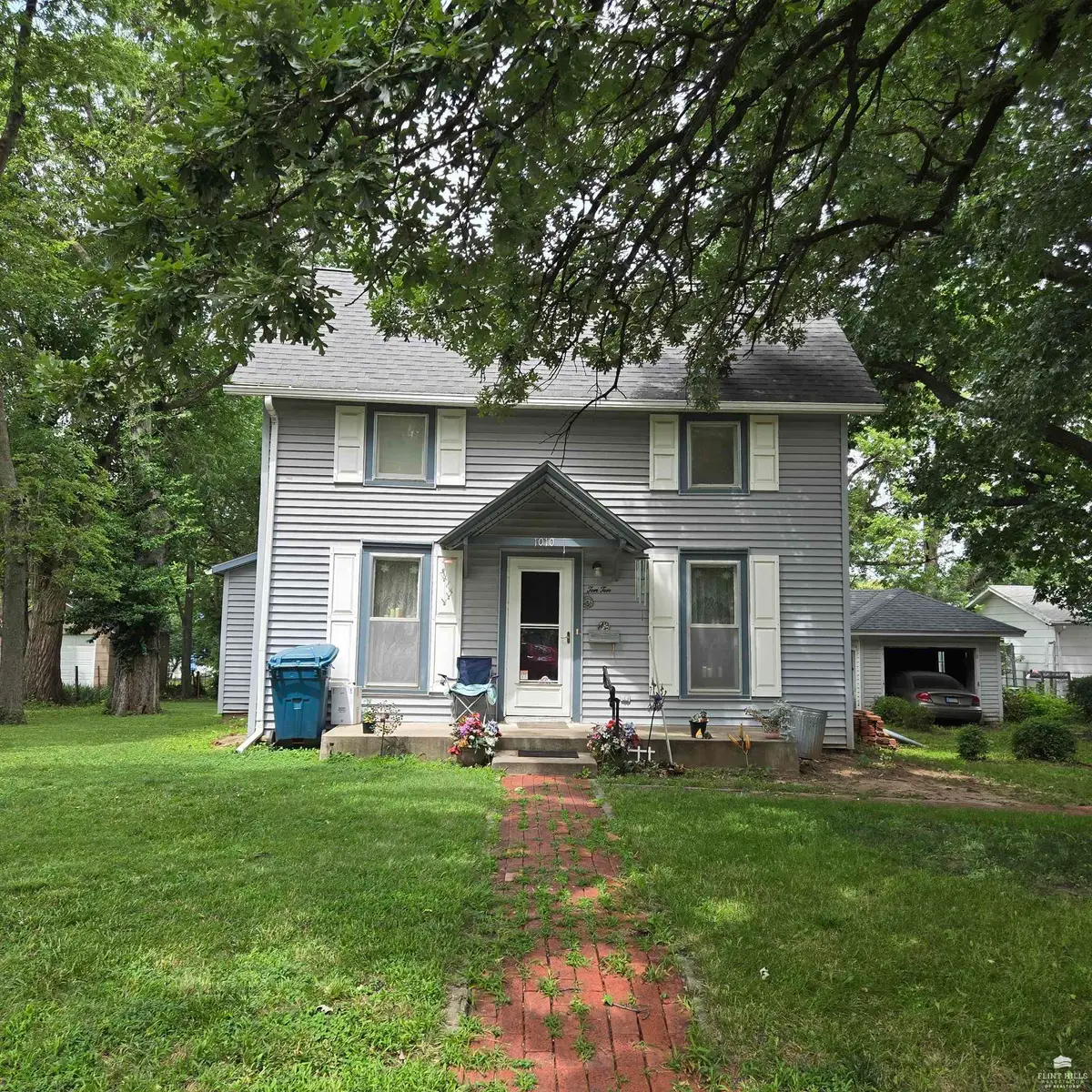 1010 N Kuney Street, Abilene, KS 67410 - #1
