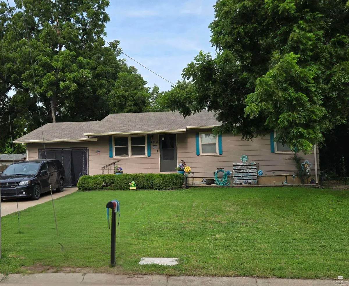 708 N Elm Street, Abilene, KS 67410 - #1