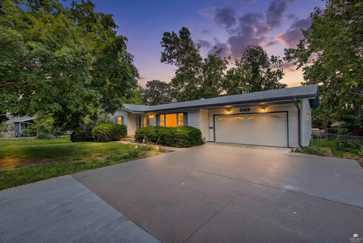 2415 Buena Vista Dr., Manhattan, KS 66502 - #1