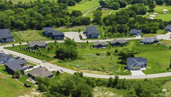 3416 Ocean Drive, Manhattan, KS 66503