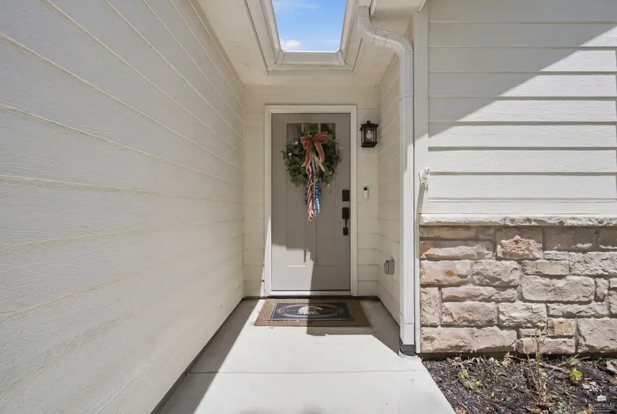 2112 Farmingdale Court, Manhattan, KS 66503 - #3