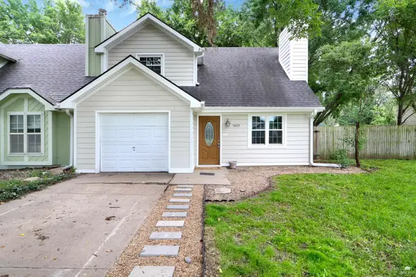 1605 Green Valley Circle, Manhattan, KS 66502