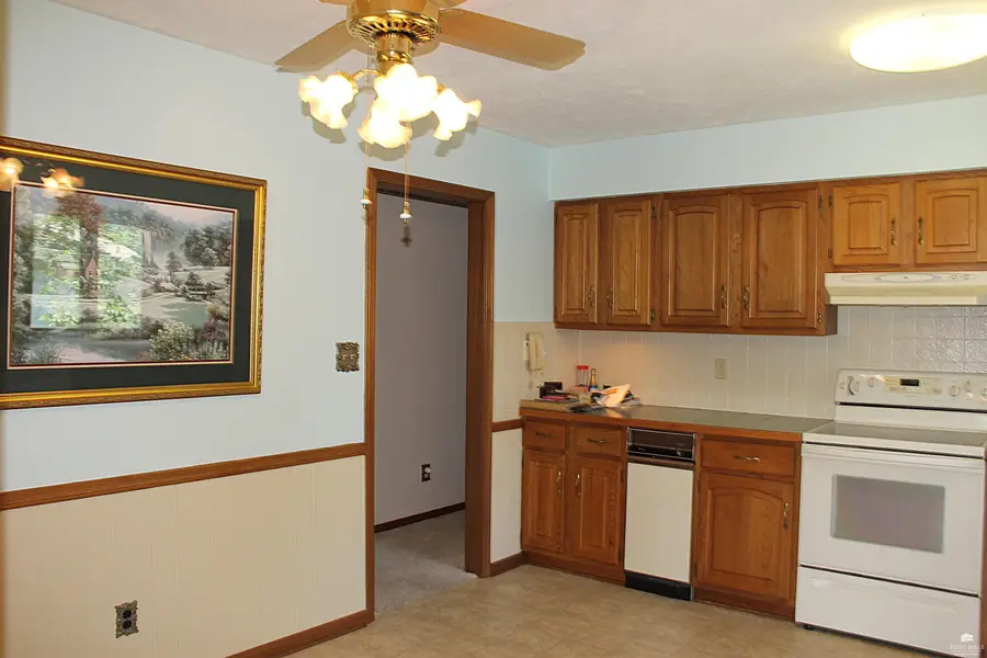 2004 Somerset Square, Manhattan, KS 66503 - #2