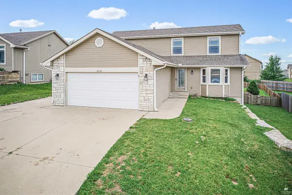 2721 Oakwood, Junction City, KS 66441