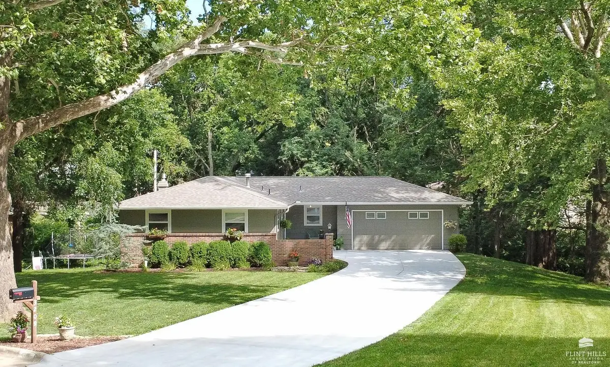 3209 Highland Circle, Manhattan, KS 66503 - #1