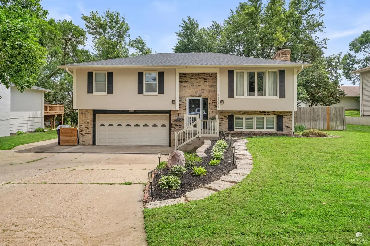 3007 Shaffer Street, Manhattan, KS 66503 - #1