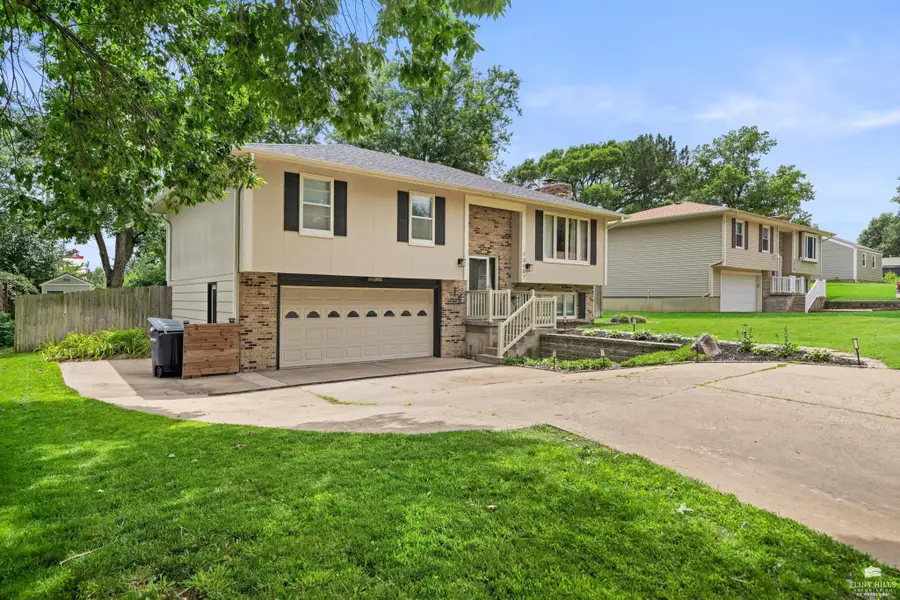 3007 Shaffer Street, Manhattan, KS 66503 - #3