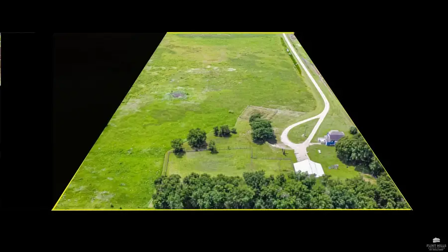1925 K Hwy 18 Highway, Bennington, KS 67422 - #2