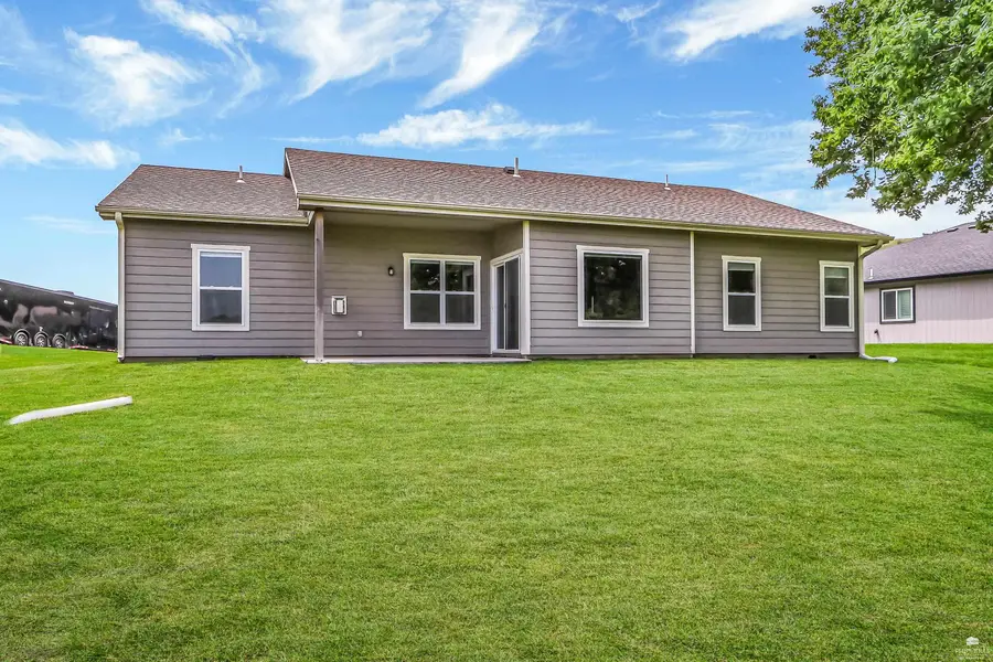 4921 Plumthicket Drive, Manhattan, KS 66503 - #3