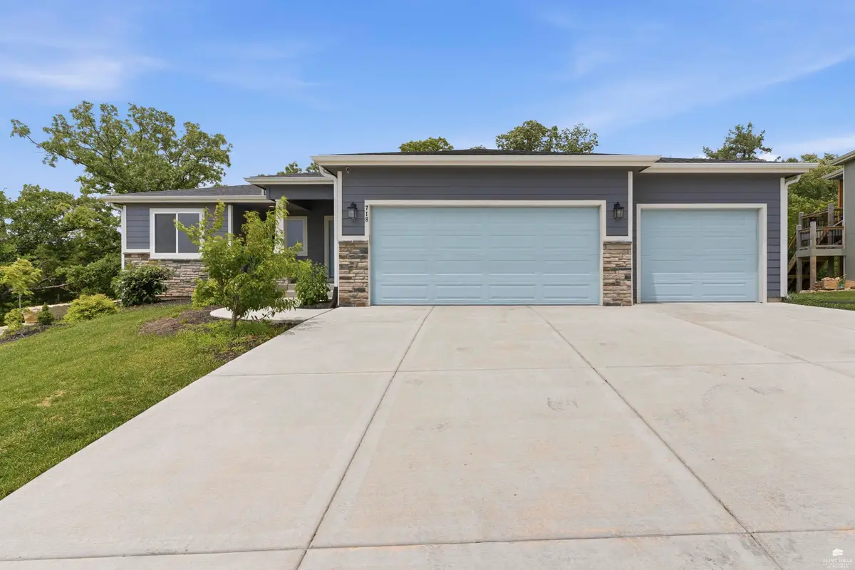 718 Fossilridge Circle, Manhattan, KS 66503 - #1