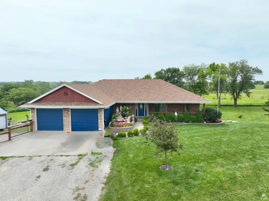 17320 C Road, Delia, KS 66418 - #3