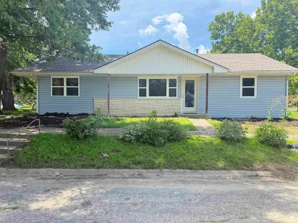 305 S Clay Street, Riley, KS 66531