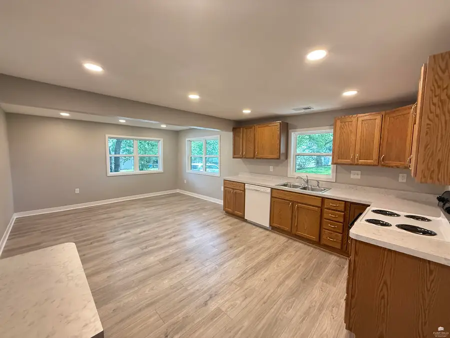 305 S Clay Street, Riley, KS 66531 - #3