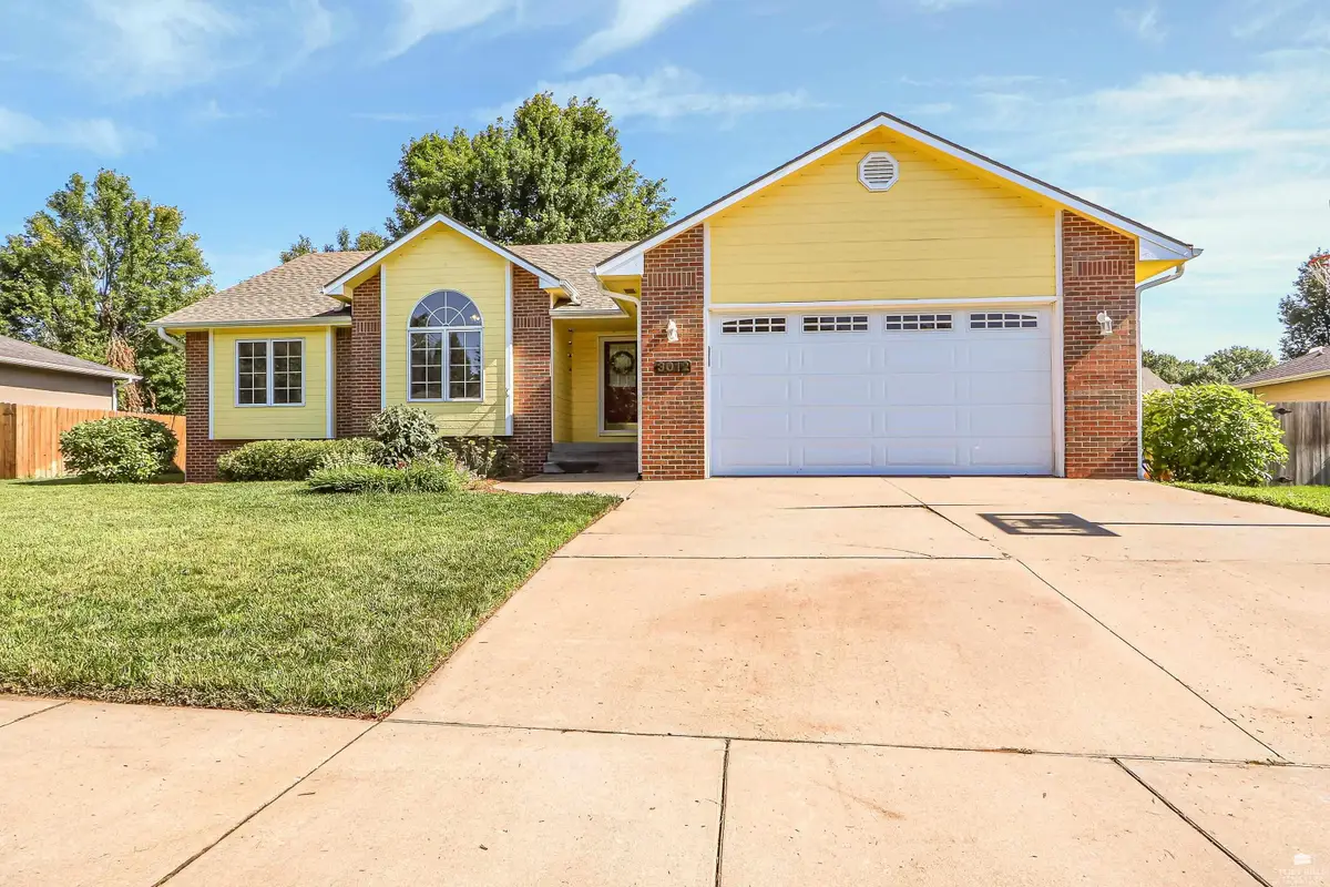 3012 Meadowood Circle, Manhattan, KS 66502 - #1