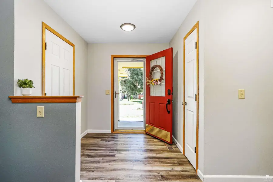 3012 Meadowood Circle, Manhattan, KS 66502 - #2