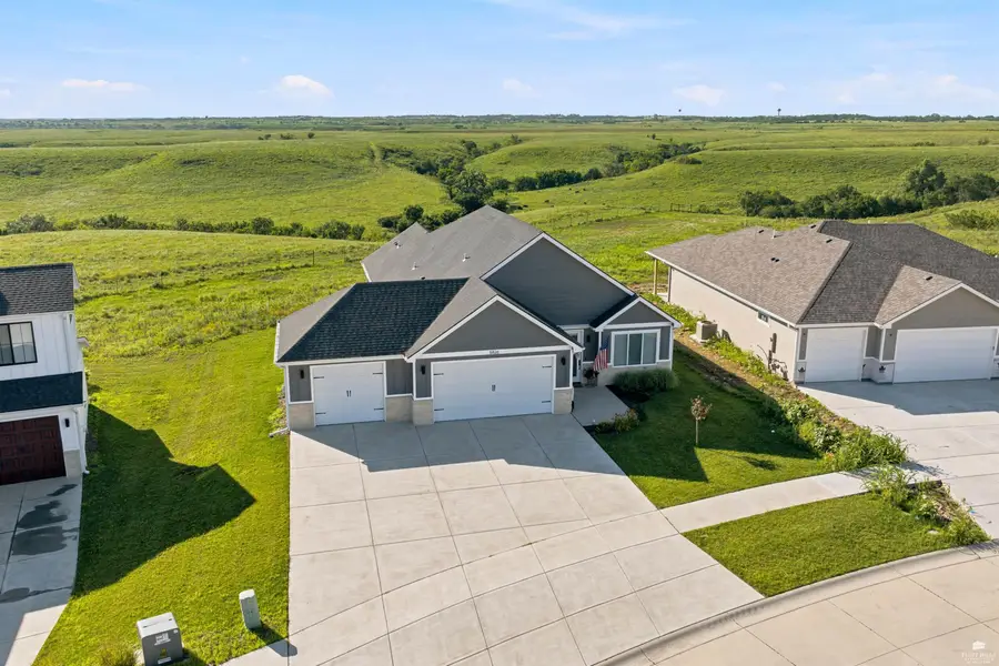 5826 Goheen Drive, Manhattan, KS 66503 - #2