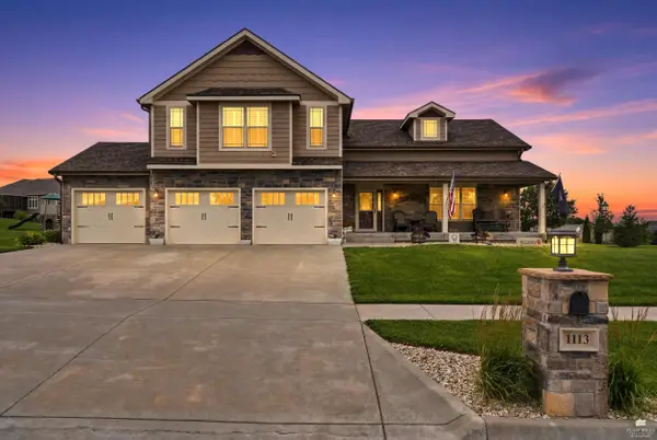 1113 Lochenshire Circle, Manhattan, KS 66503