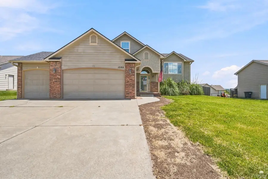 1086 St Patricks Drive, Chapman, KS 67431 - #2
