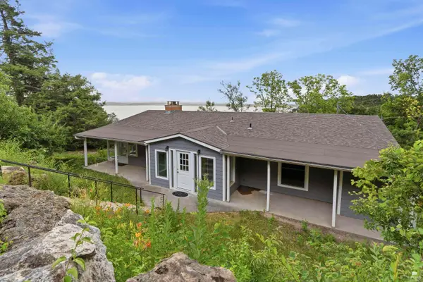 5416 Cliffside Drive, Manhattan, KS 66503