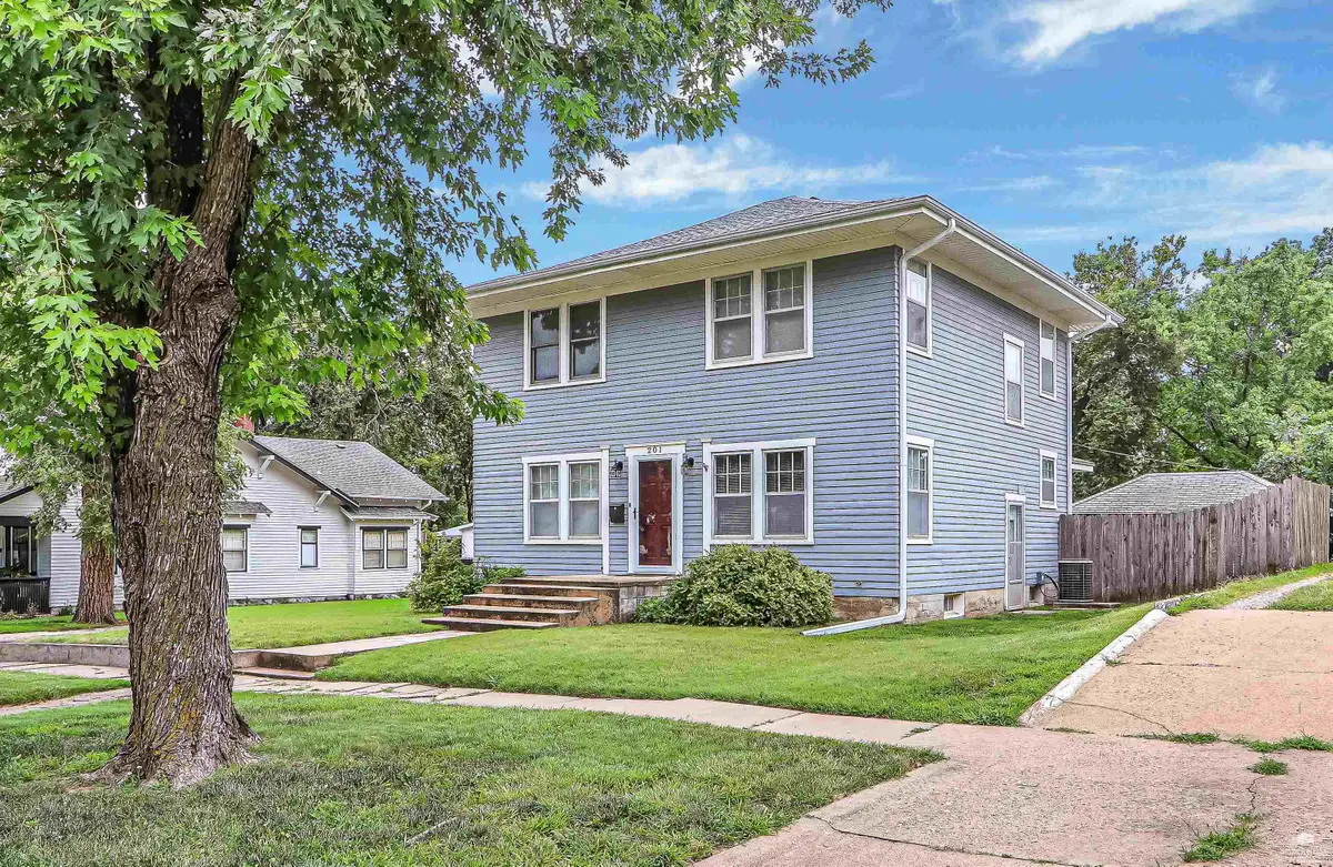 201 NW 10th Street, Abilene, KS 67410 - #1