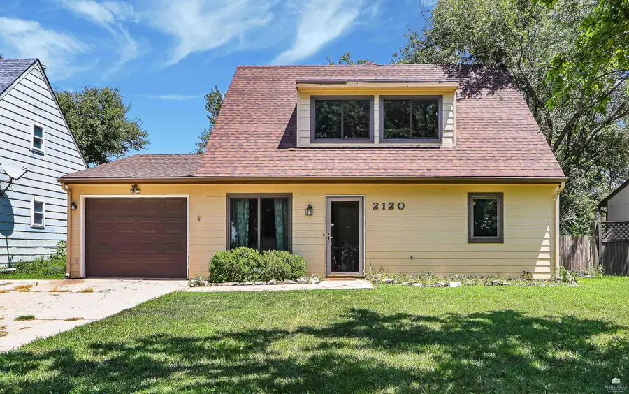 2120 Halls Landing, Manhattan, KS 66502 - #2