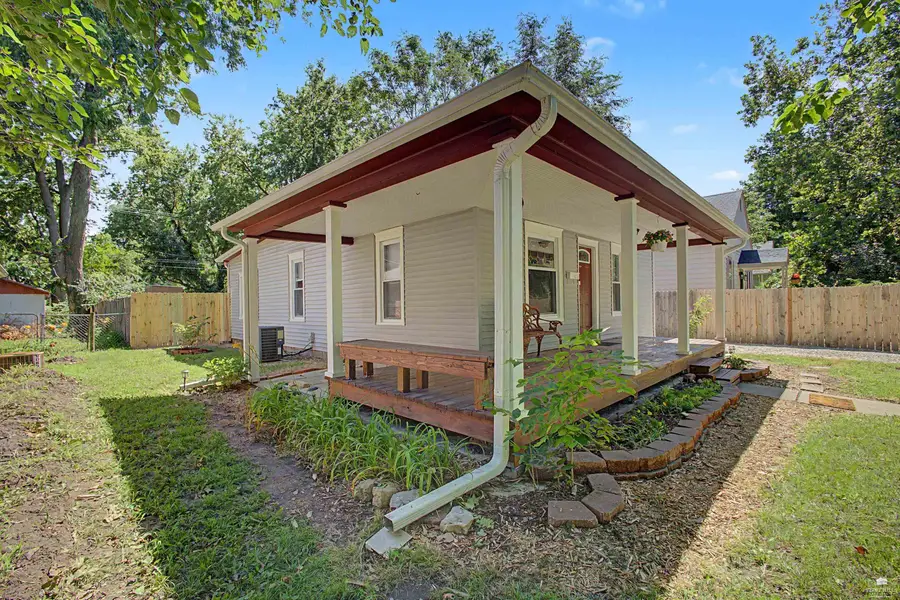 1117 Colorado Street, Manhattan, KS 66502 - #3