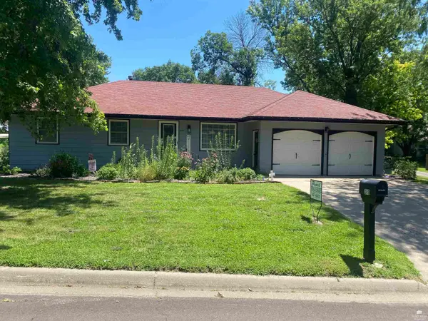 309 N 4th Street, St. Marys, KS 66536