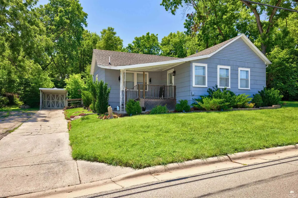 1235 W 8th Street, Junction City, KS 66441 - #1