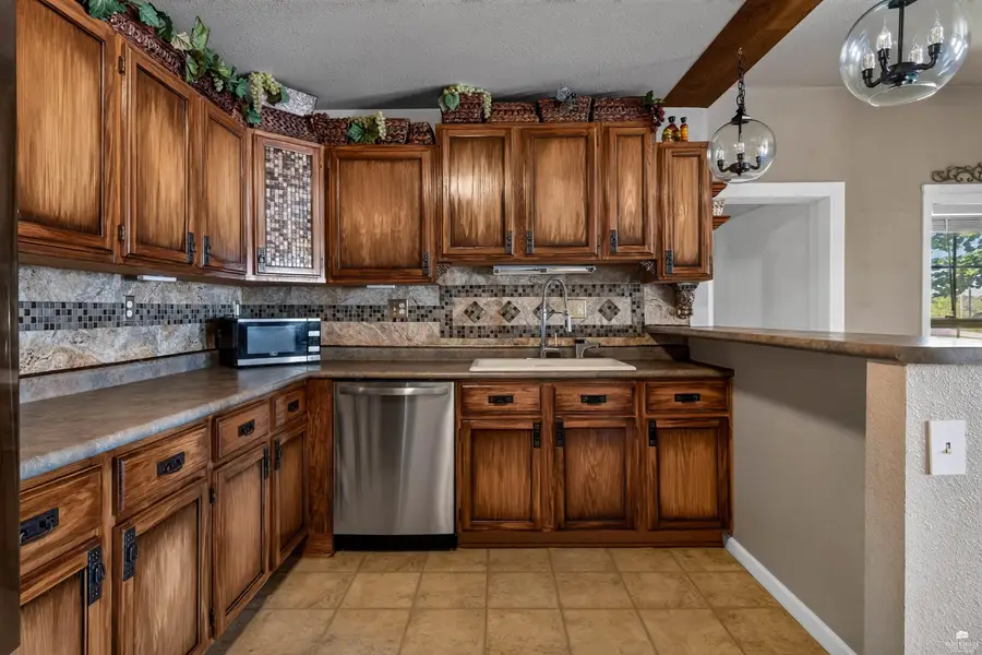 1235 W 8th Street, Junction City, KS 66441 - #3