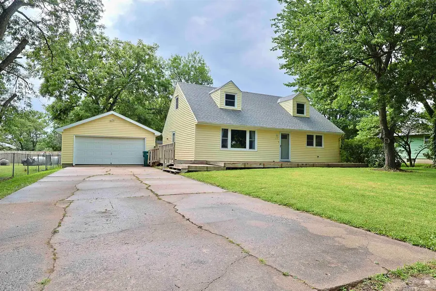 111 N High Street, Riley, KS 66531 - #2