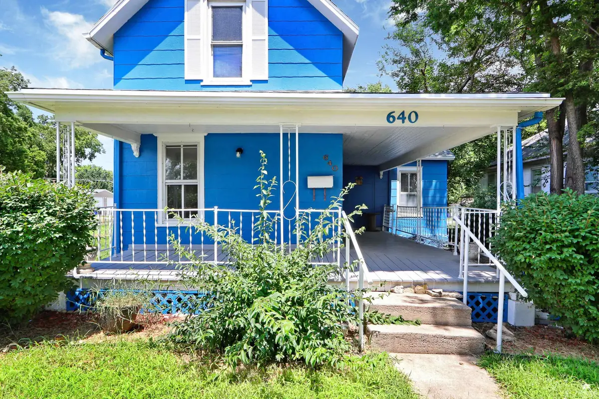 640 W 8th, Junction City, KS 66441 - #1