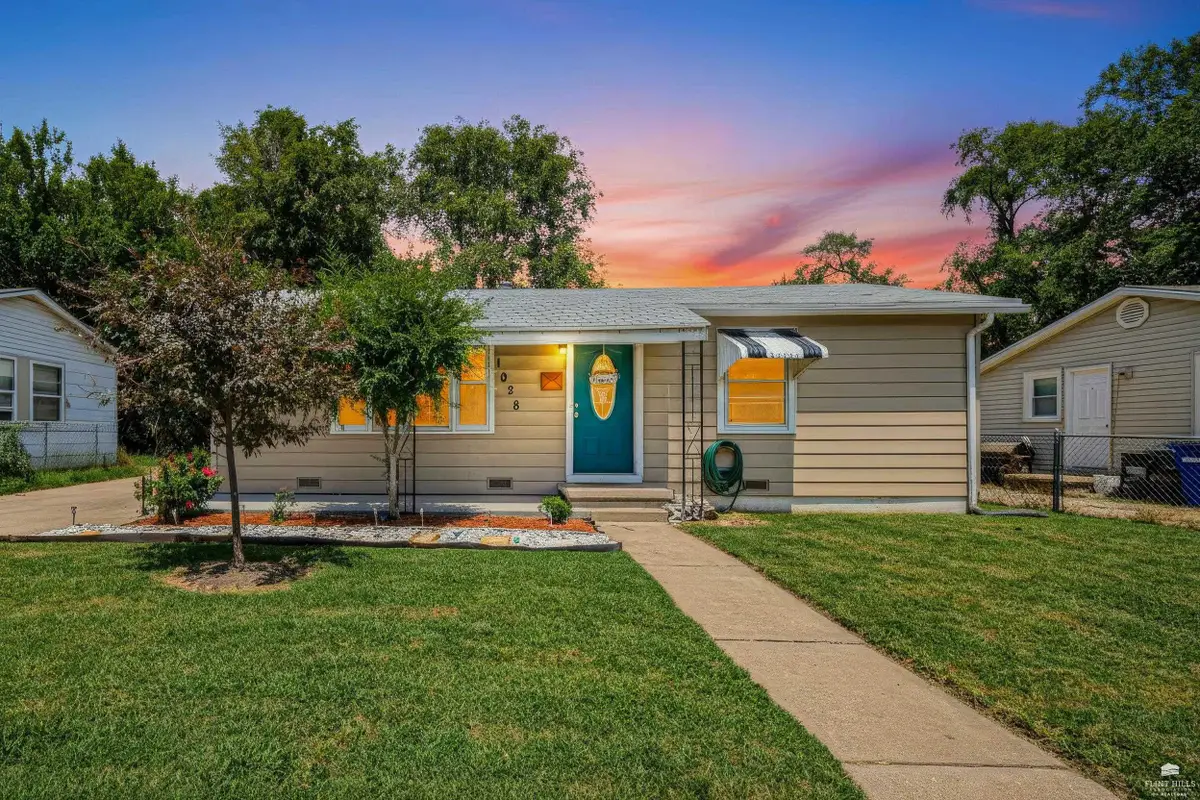 1028 W 14th, Junction City, KS 66441 - #1