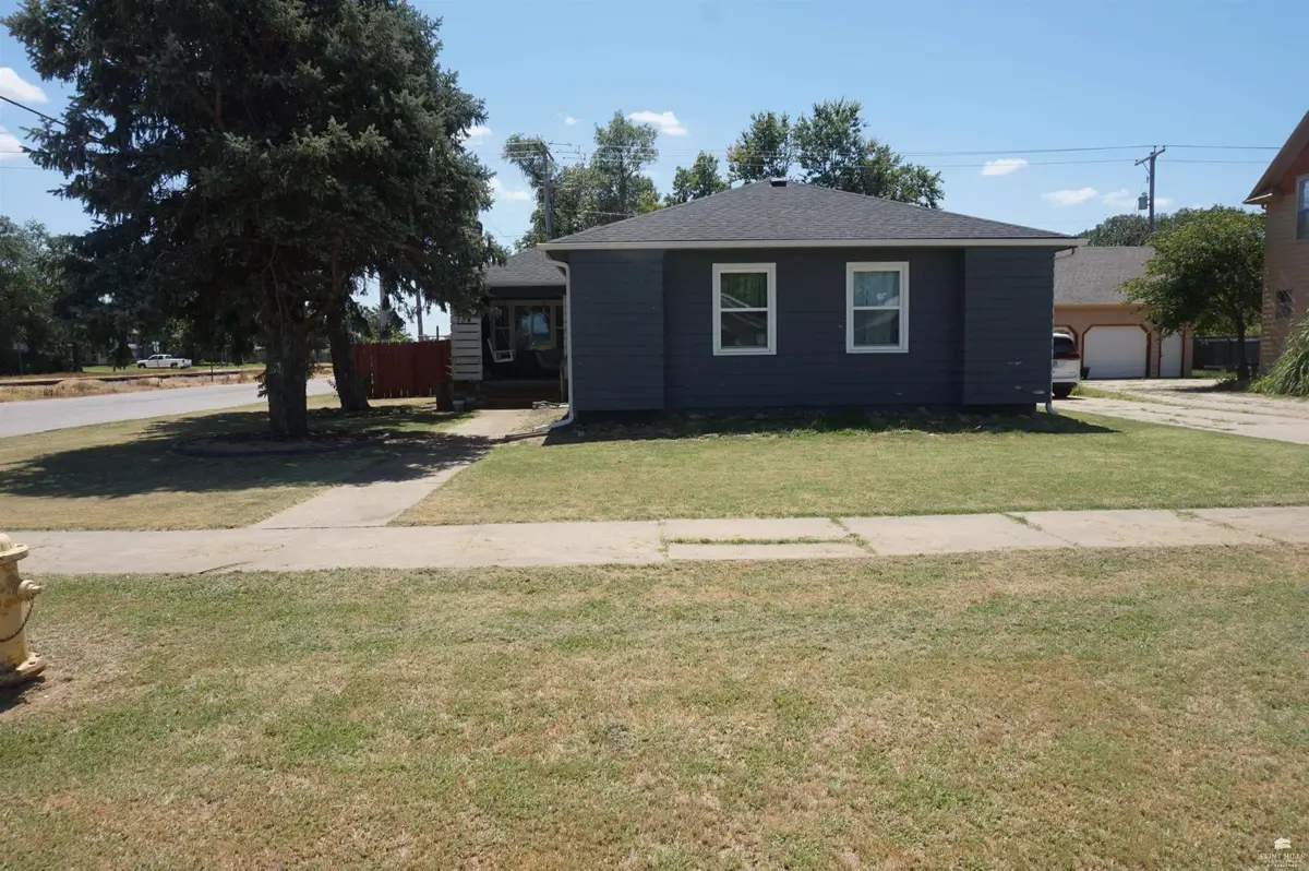 134 E Jewell Avenue, Salina, KS 67401 - #1