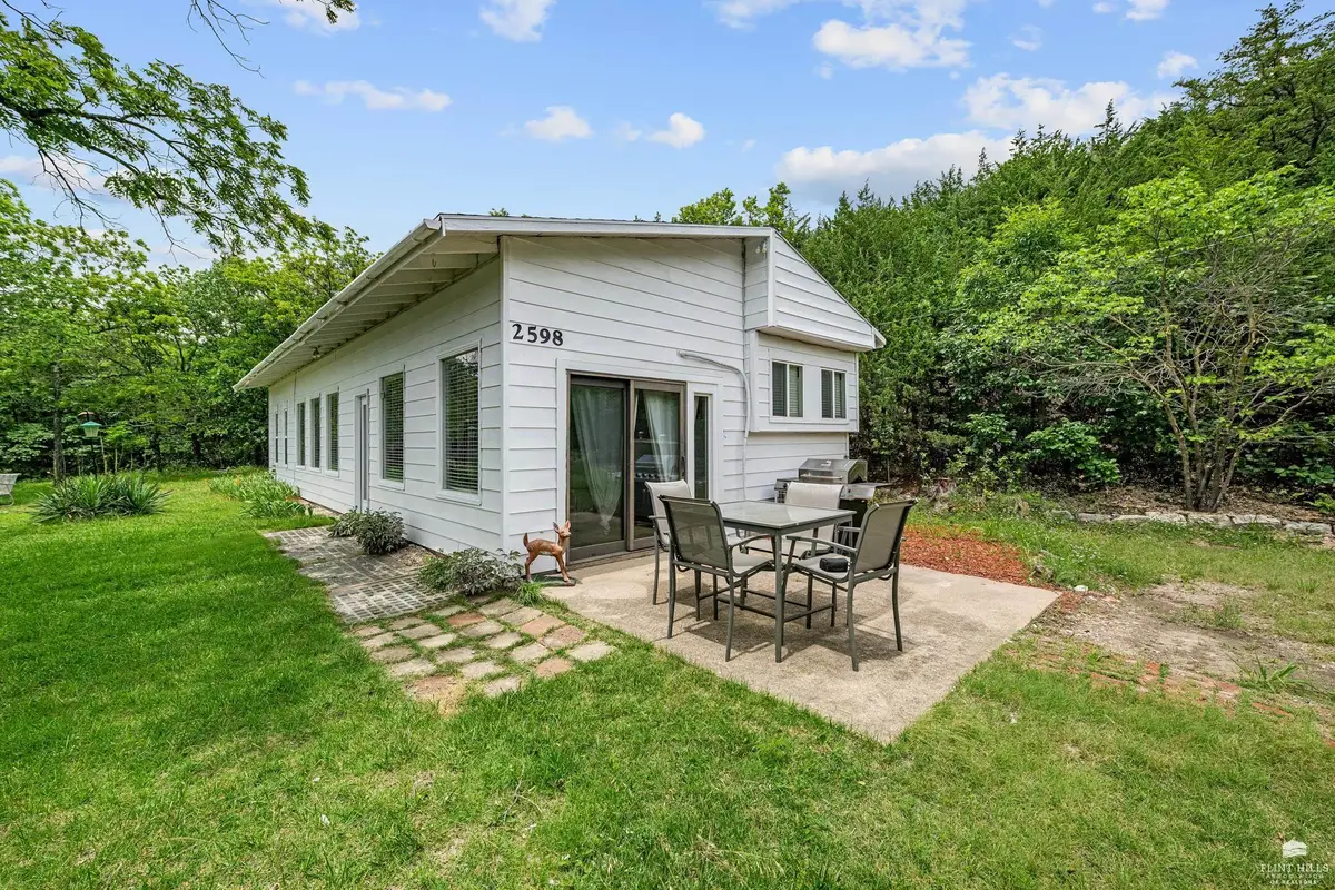 2598 N Fork Canyon, Olsburg, KS 66520 - #1