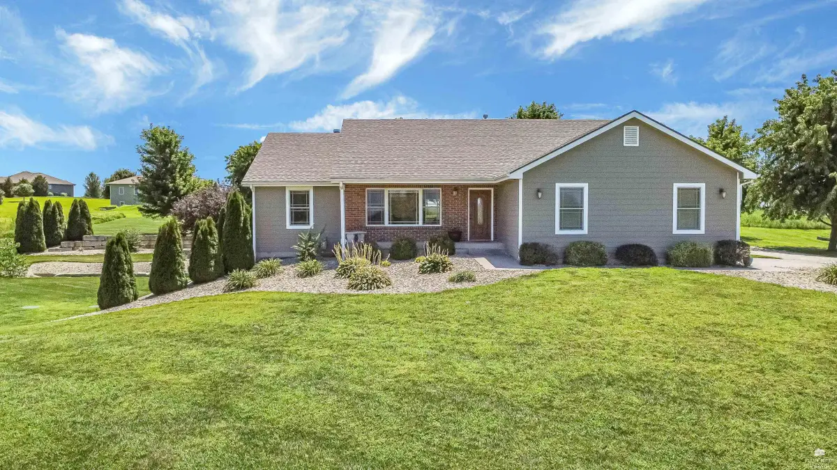 13524 Megan Lane, Wamego, KS 66547 - #1