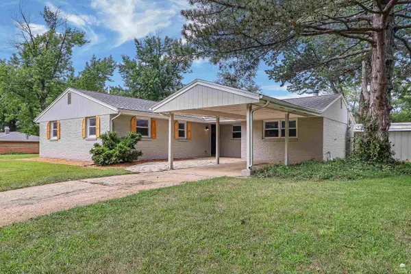 1741 Cassell Road, Manhattan, KS 66502