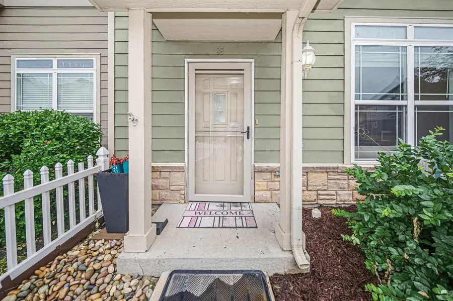 35 Fuller Circle, Junction City, KS 66441 - #3