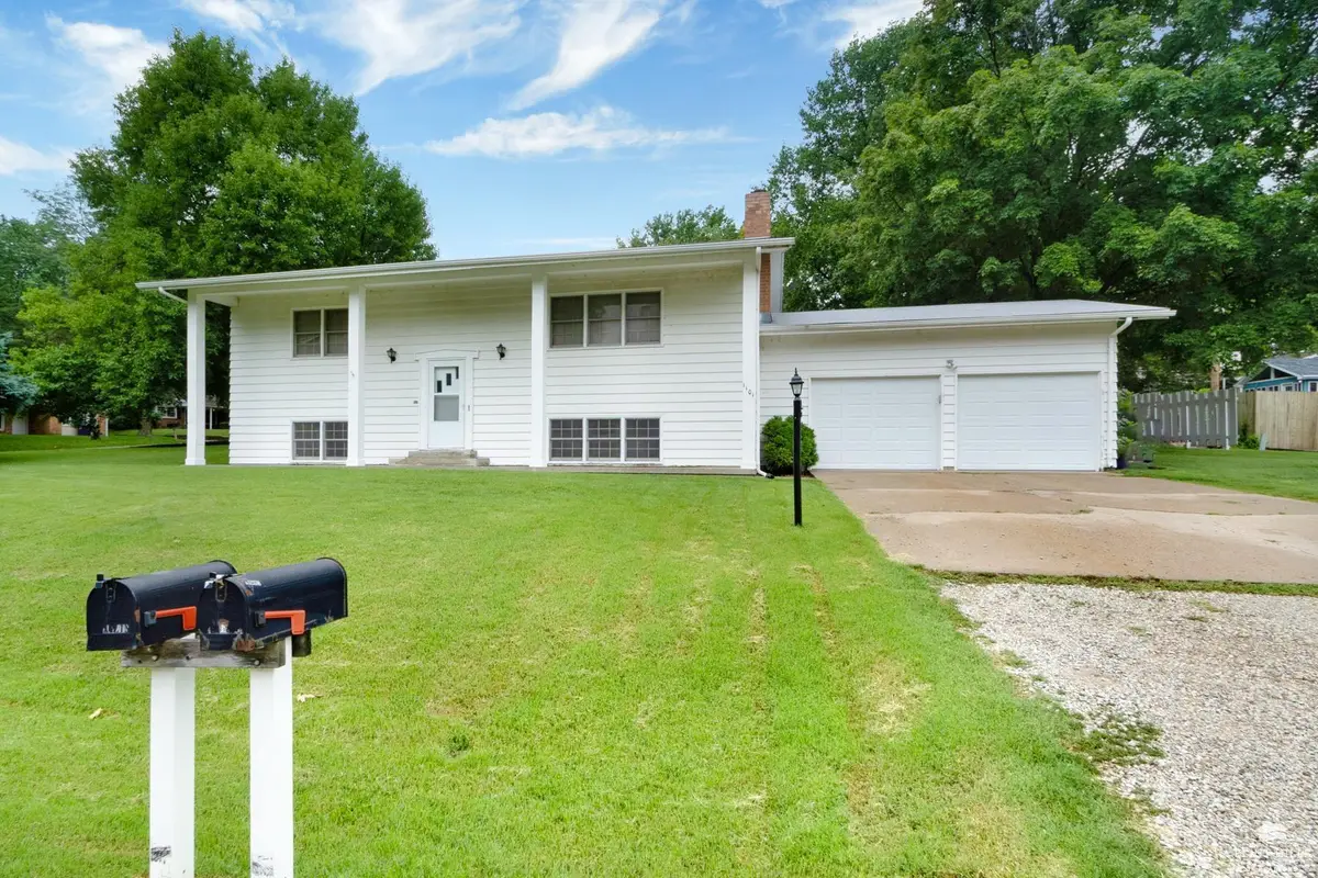 1101 Wharton Manor, Manhattan, KS 66502 - #1