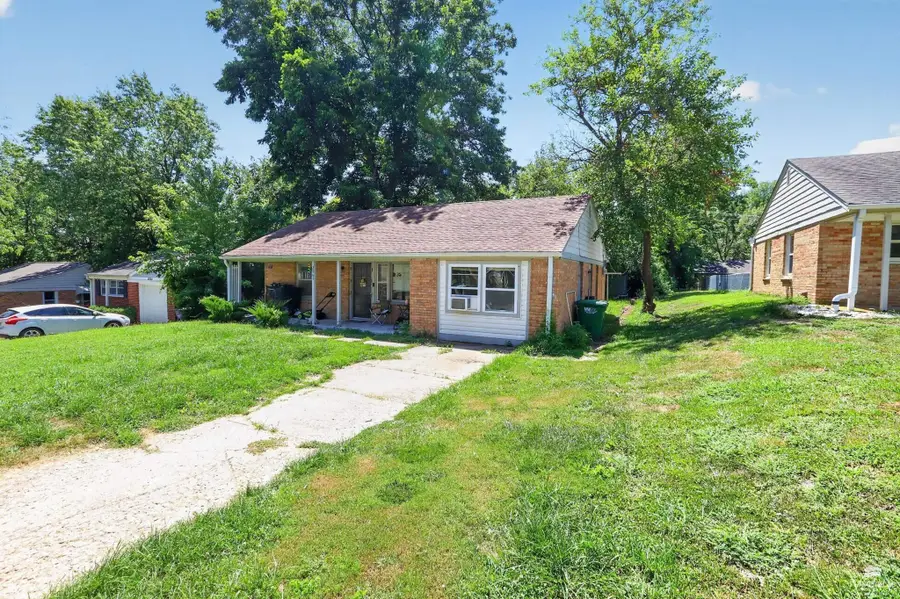 2063 Tecumseh, Manhattan, KS 66502 - #2
