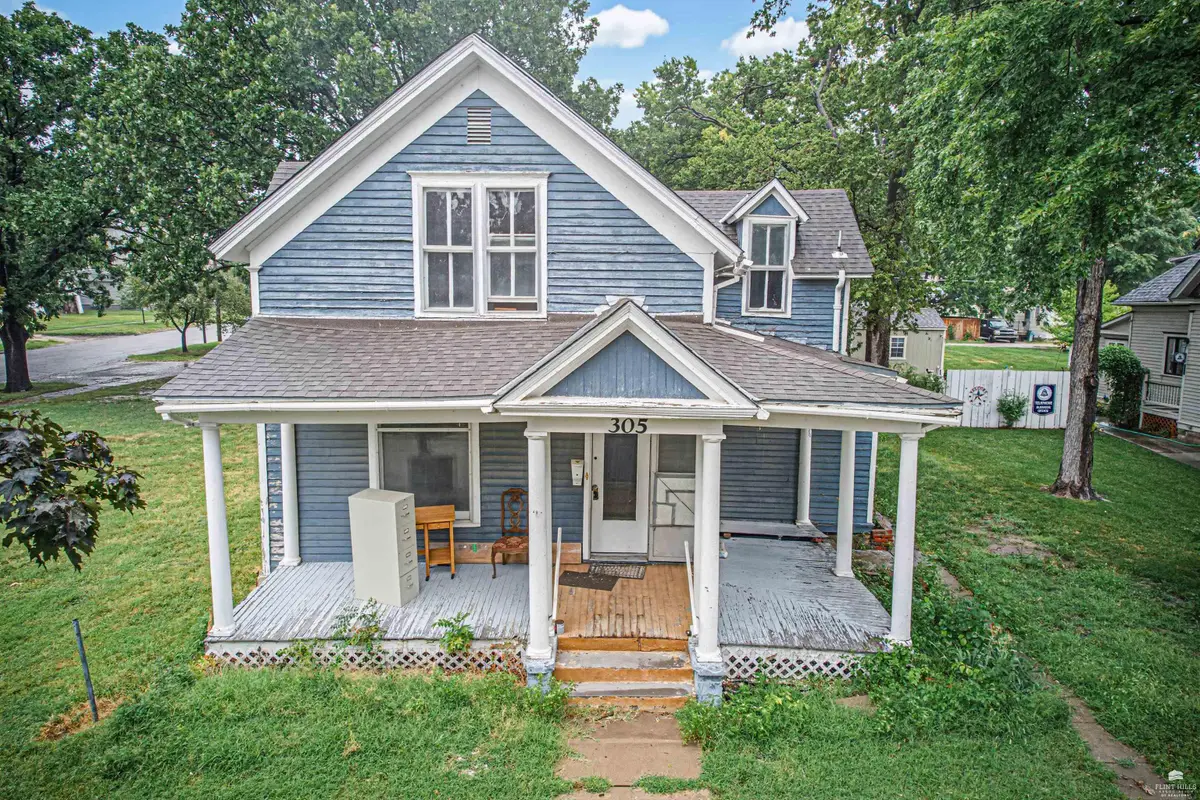 301 and 305 NW 6th Street, Abilene, KS 67410 - #1