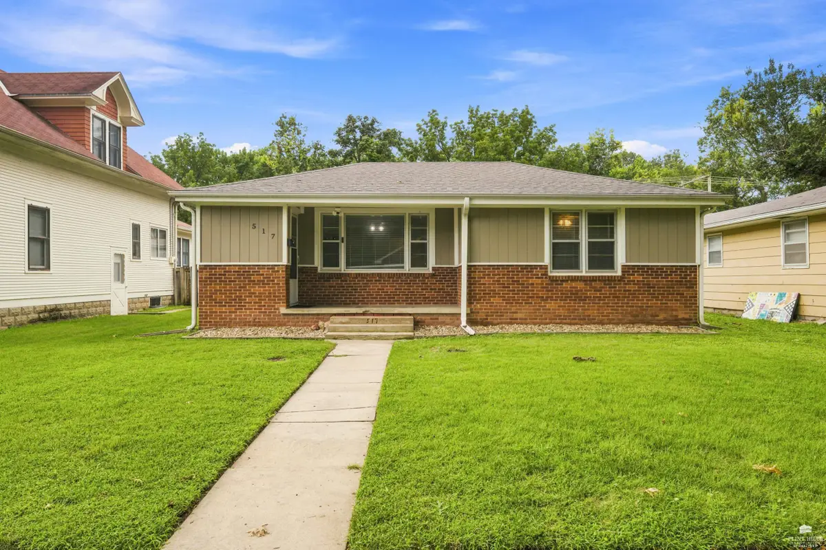 517 Thurston Street, Manhattan, KS 66502 - #1